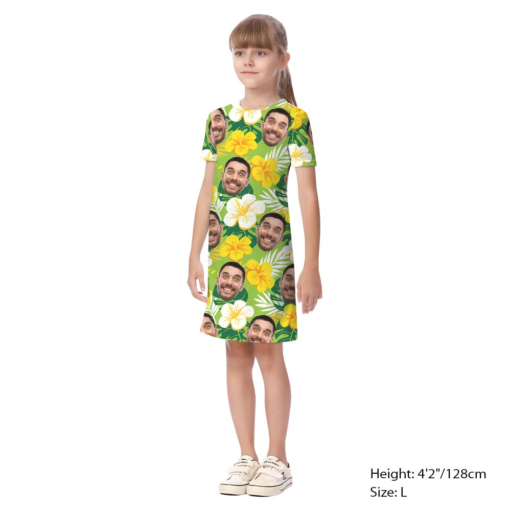 Funny Green Men And Women Matching Hawaiian Outfit