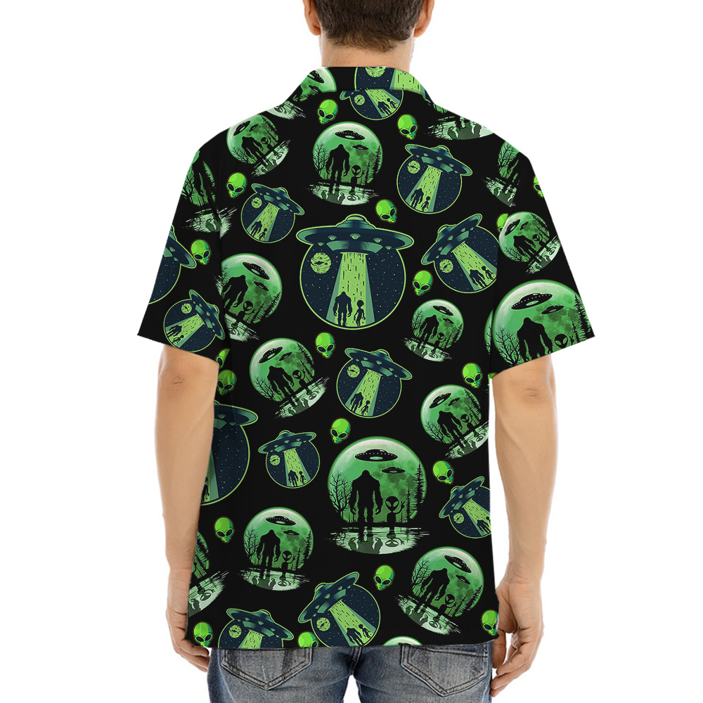 Bigfoot And Alien UFO Hawaiian Shirt