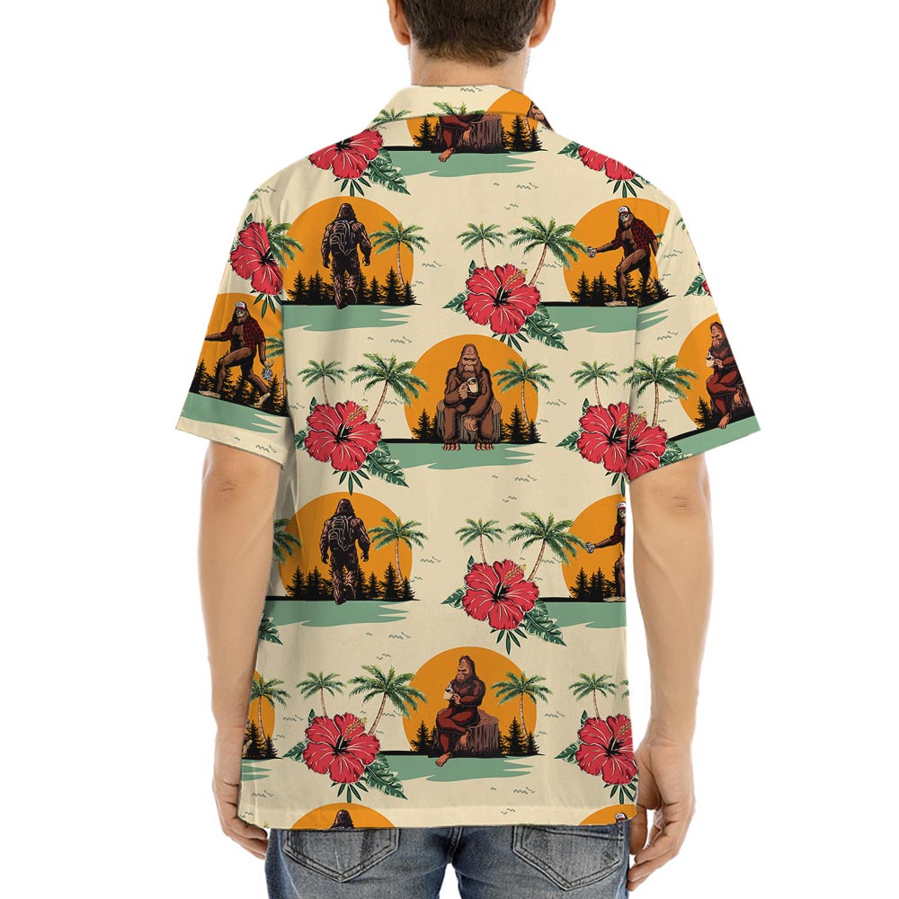 Sasquatch Wildlife Men's Hawaiian Shirt Button Up