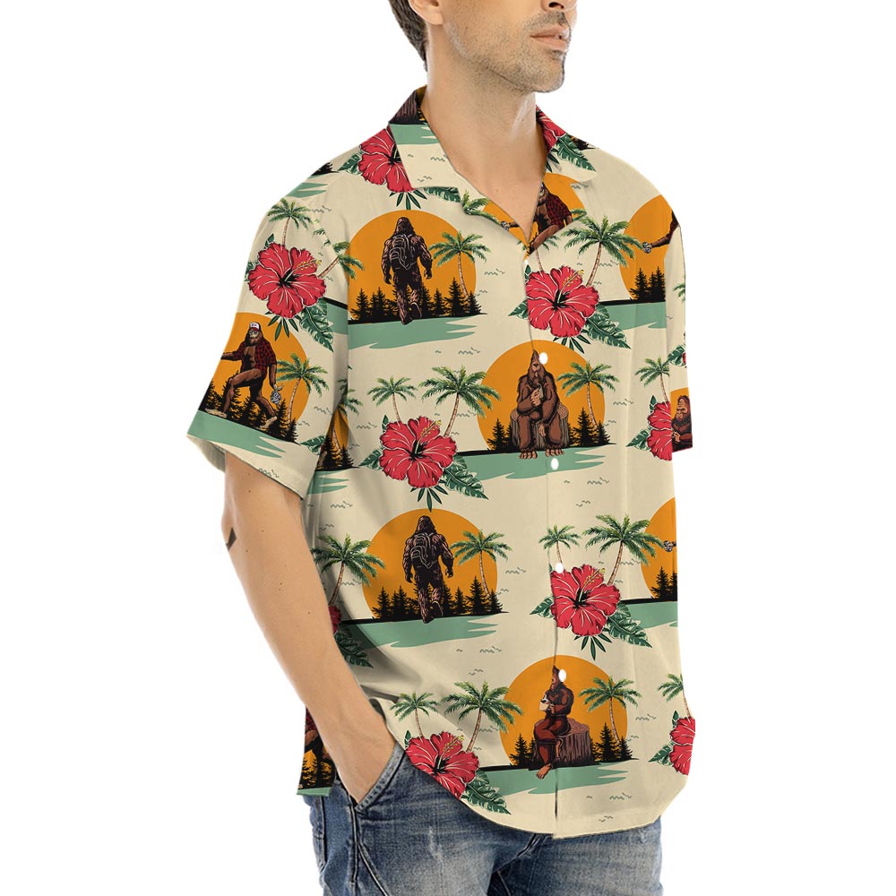 Sasquatch Wildlife Men's Hawaiian Shirt Button Up
