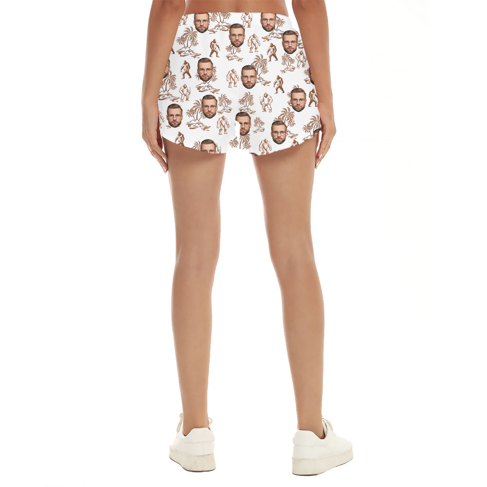 Custom Pictures Bigfoot Women Beach Shorts