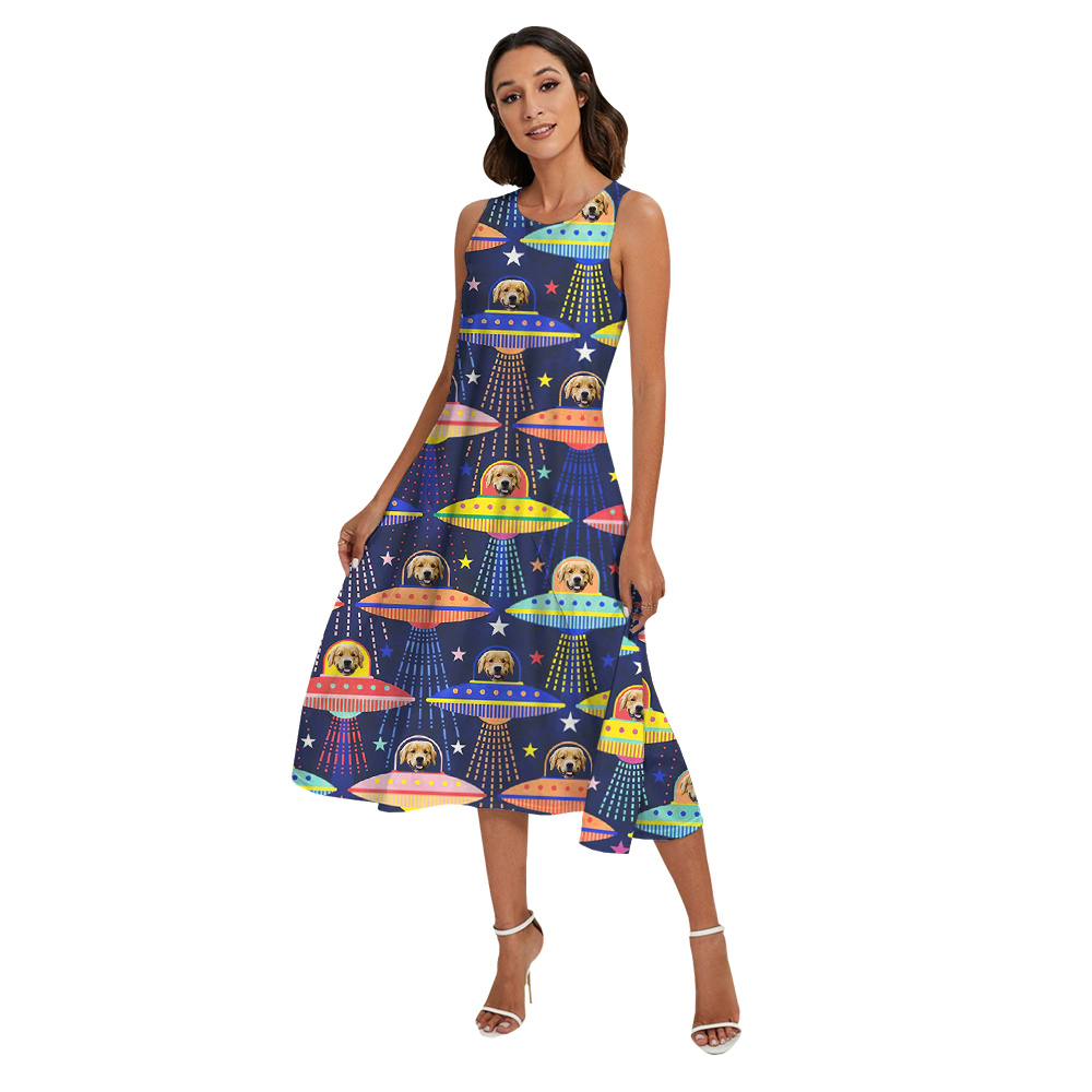 Dog Encounter Matching Family Hawaiian Outfits with Dog Face